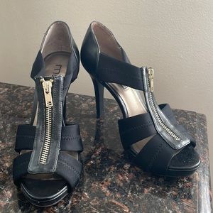 ✨MODA- Super comfy high heals✨